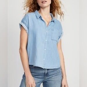 💥Celebrity Pink Light Denim Chambray Short Sleeve Button Down Lightweight Top M